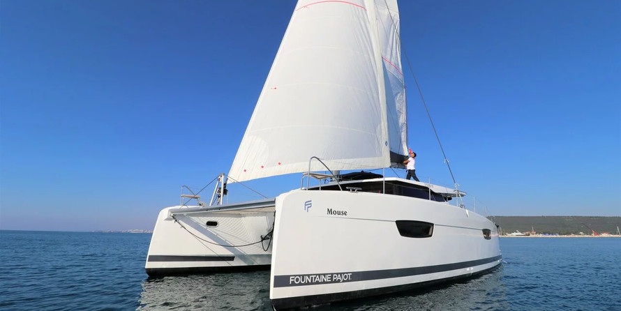 Fountaine Pajot Astrea 42