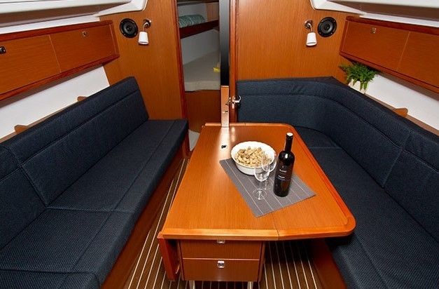Bavaria CRUISER 34