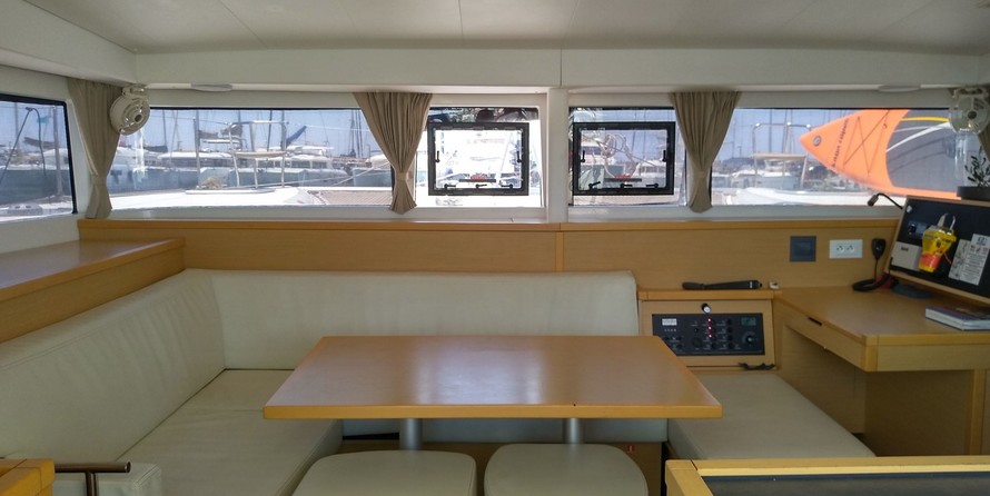 Lagoon 400 S2