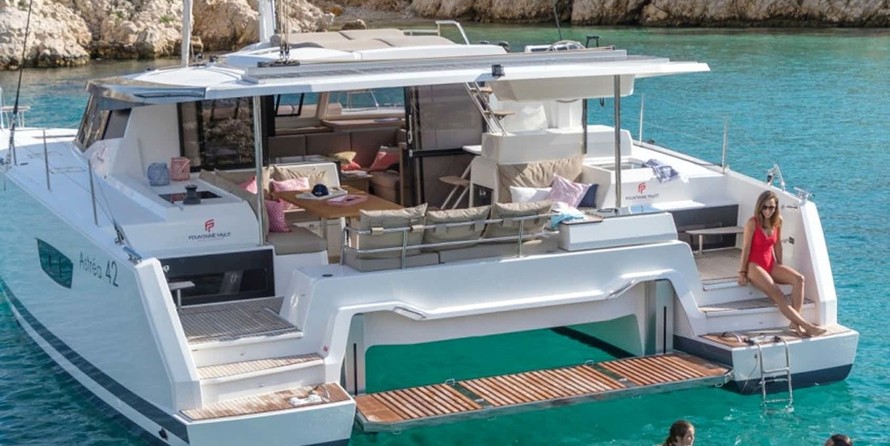 Fountaine Pajot Astréa 42