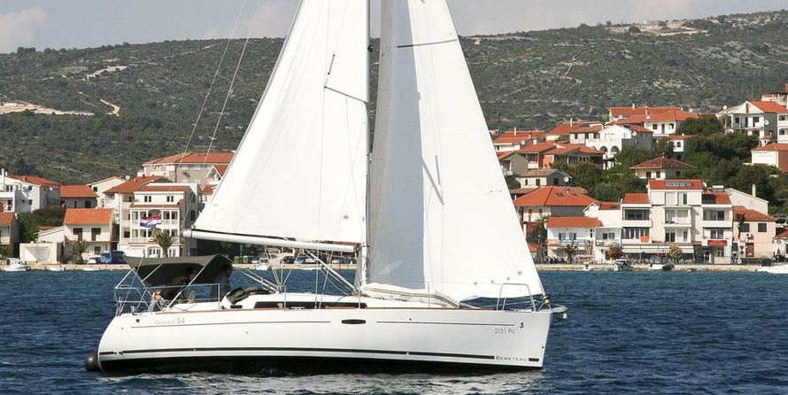Beneteau Oceanis 34