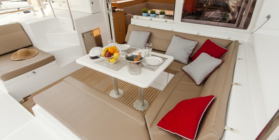 Lagoon 400 S2