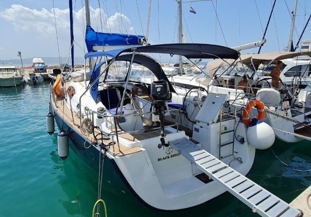 Beneteau Oceanis 43