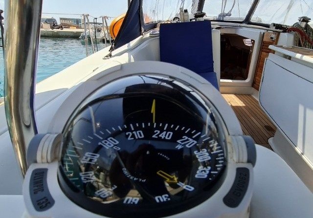 Beneteau Oceanis 43