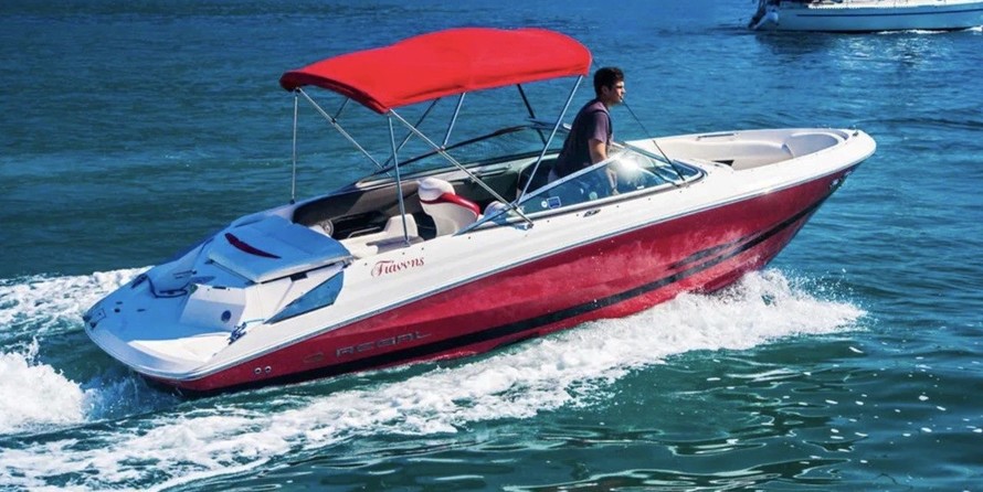 Regal 2200 Bowrider