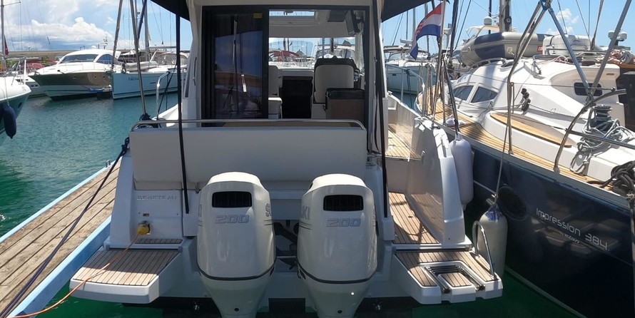 Beneteau Antares 9 OB