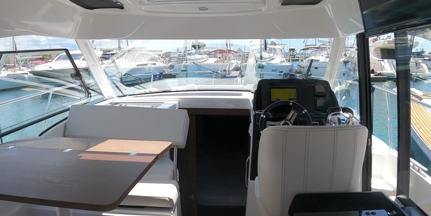 Beneteau Antares 9 OB