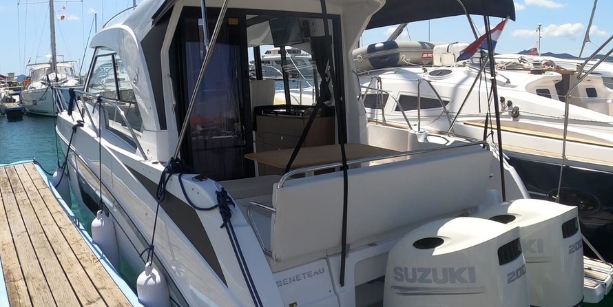 Beneteau Antares 9 OB