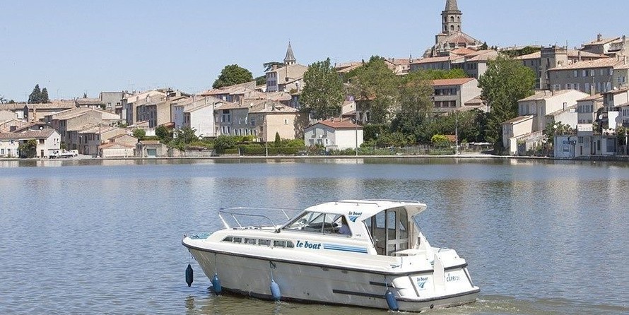 Le Boat Town Star