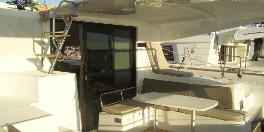 Lagoon 42