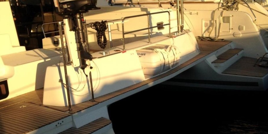 Lagoon 42