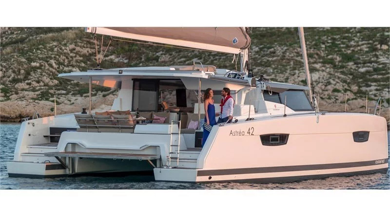 Fountaine Pajot Astrea 42