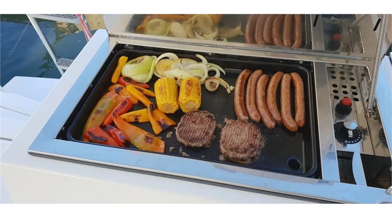 Fountaine Pajot Astrea 42