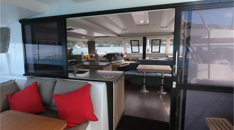 Fountaine Pajot Astrea 42