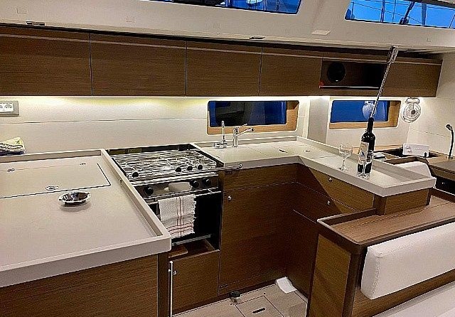 Beneteau Oceanis 51.1