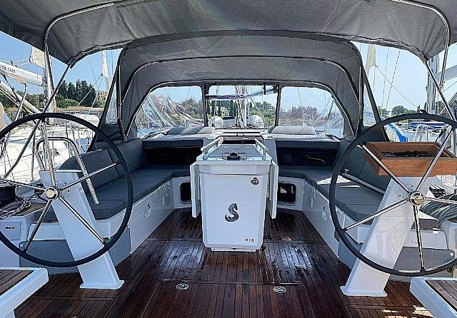 Beneteau Oceanis 51.1