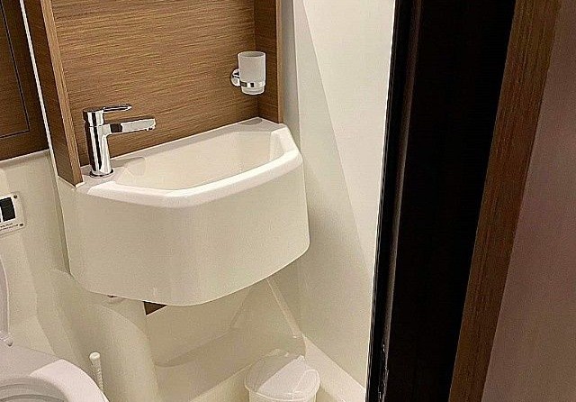 Beneteau Oceanis 51.1