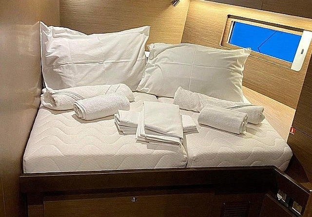 Beneteau Oceanis 51.1