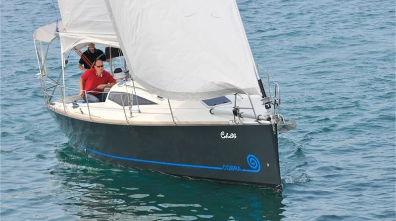 Cobra Yachts 33