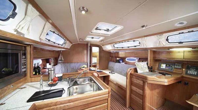 Bavaria 34 Cruiser (2Cab)