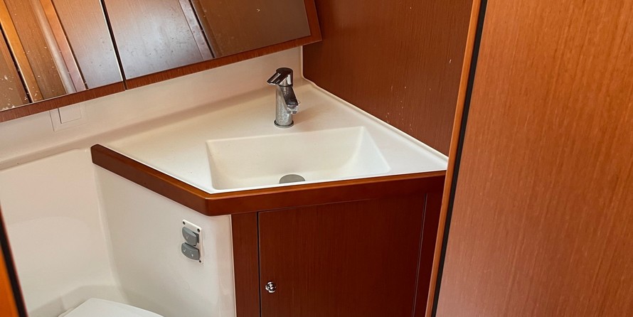 Beneteau Oceanis 41.1