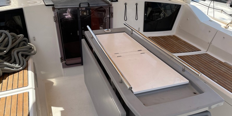 Beneteau Oceanis 41.1