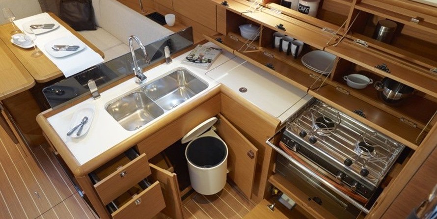 Jeanneau Sun Odyssey 379