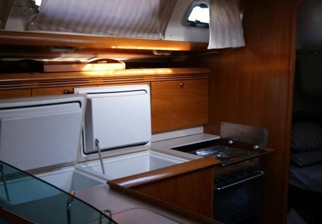 Jeanneau Sun Odyssey 43