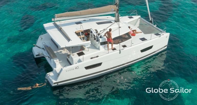 Fountaine Pajot Lucia 40