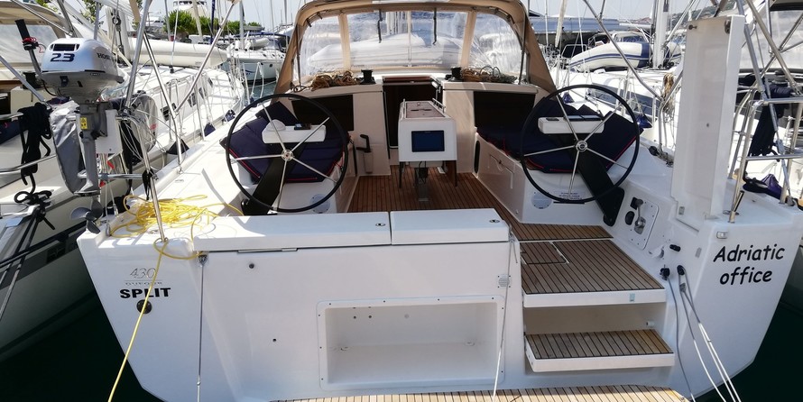 Dufour 430