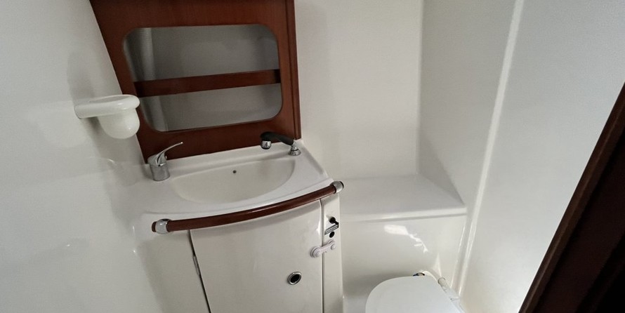 Beneteau Oceanis 423