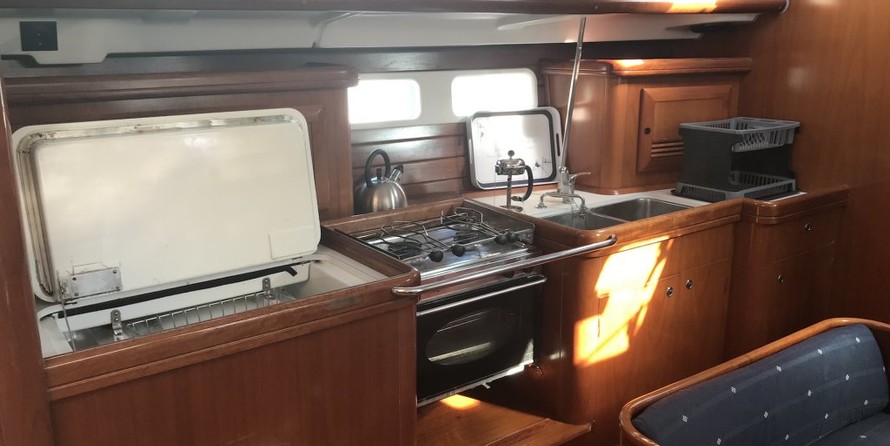 Beneteau Oceanis 423