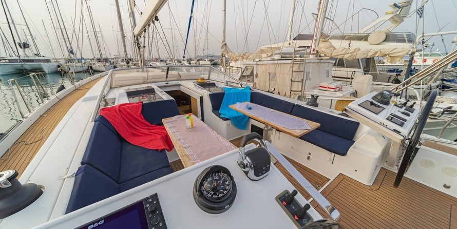 Hanse 588