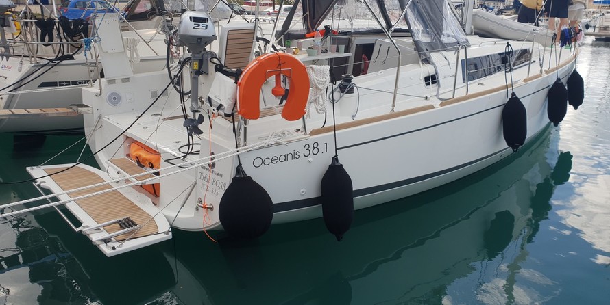 Beneteau Oceanis 38.1