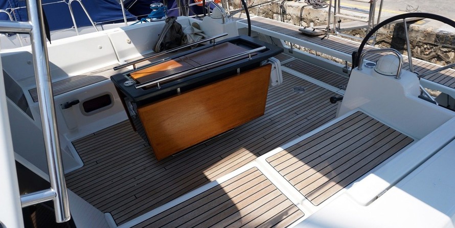 Beneteau Oceanis 48