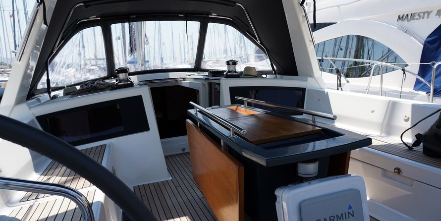 Beneteau Oceanis 48