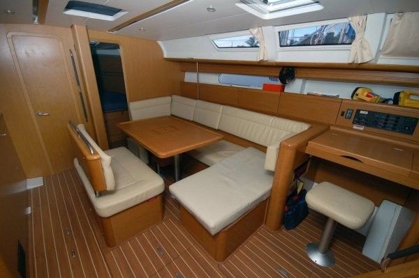 Beneteau Cyclades 43