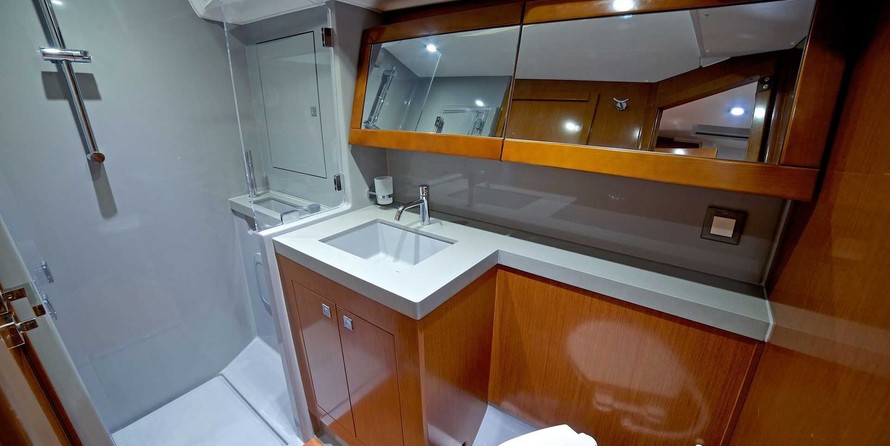 Beneteau Oceanis 55
