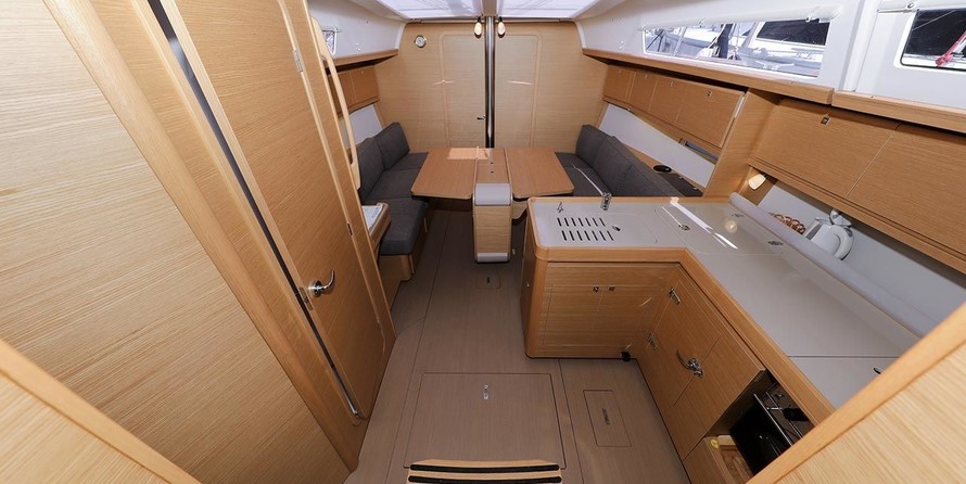 Dufour 382