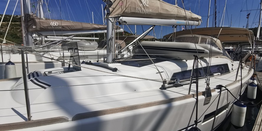 Dufour 382