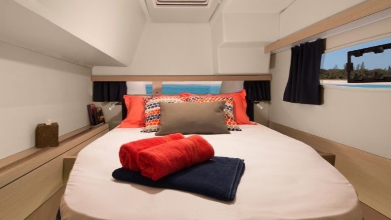 Fountaine Pajot Lucia 40