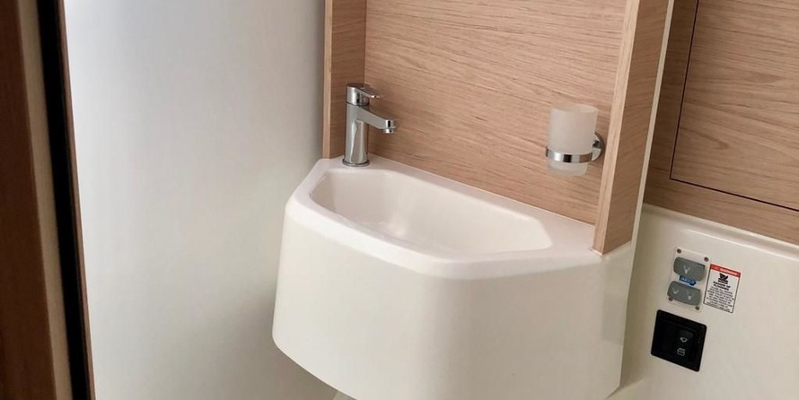 Beneteau Oceanis 51.1