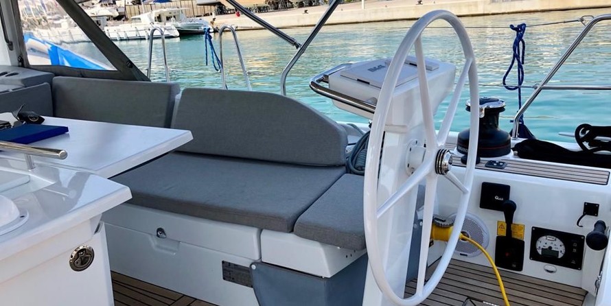 Beneteau Oceanis 51.1