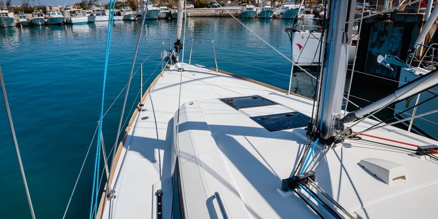 Beneteau Oceanis 38