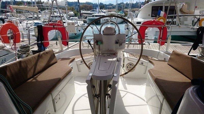 Beneteau Oceanis Clipper 423