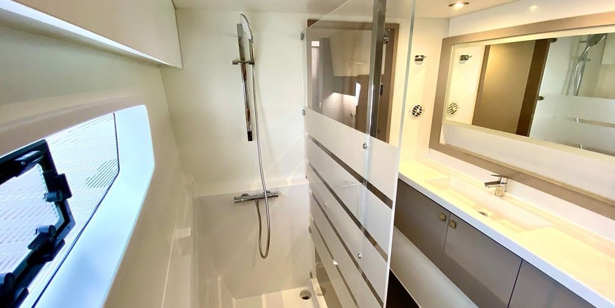 Fountaine Pajot Astréa 42