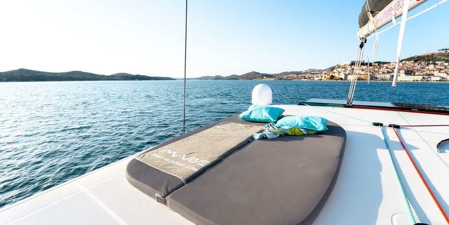 Lagoon 42