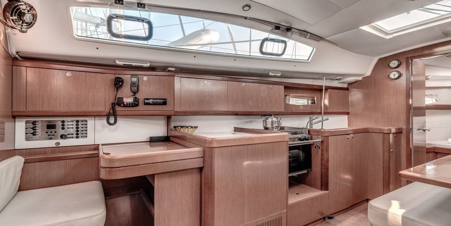 Beneteau Oceanis 40