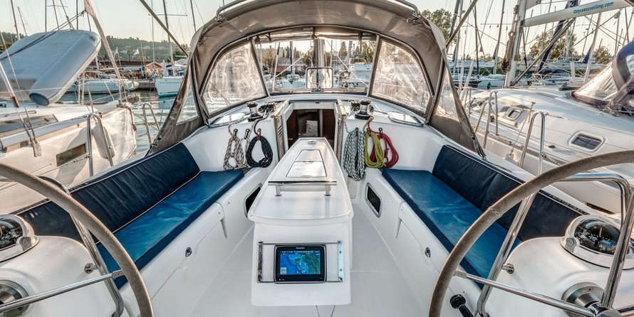 Beneteau Oceanis 40