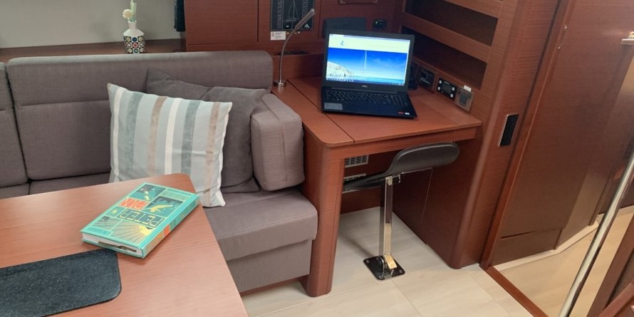 Hanse 508